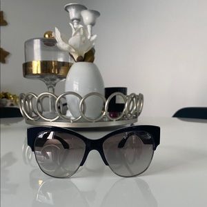 Prada Woman’s Sunglasses